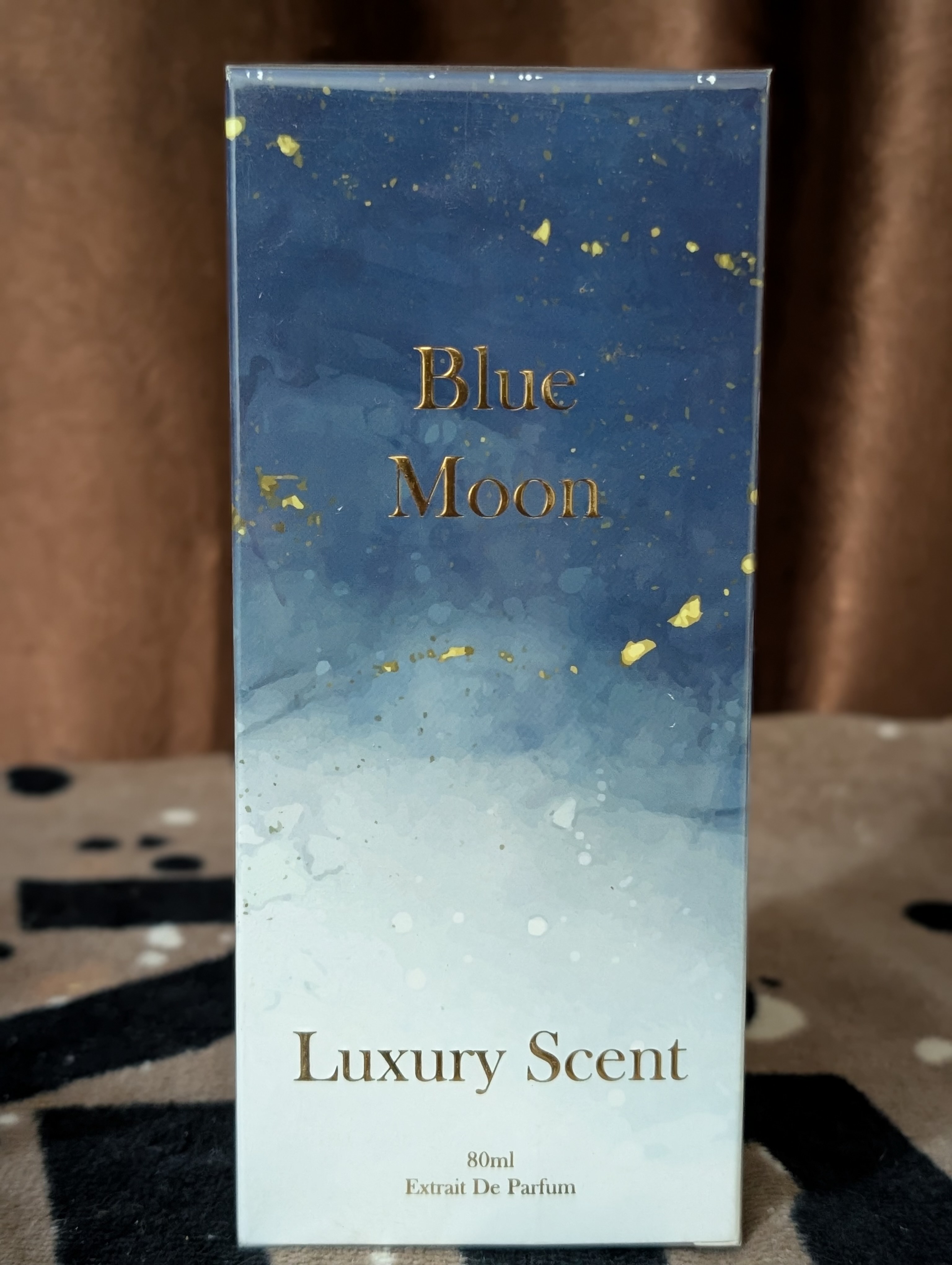 Luxury perfume Blue moon